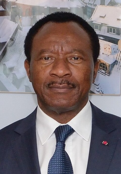 Retrato de Emmanuel Nganou Djoumessi