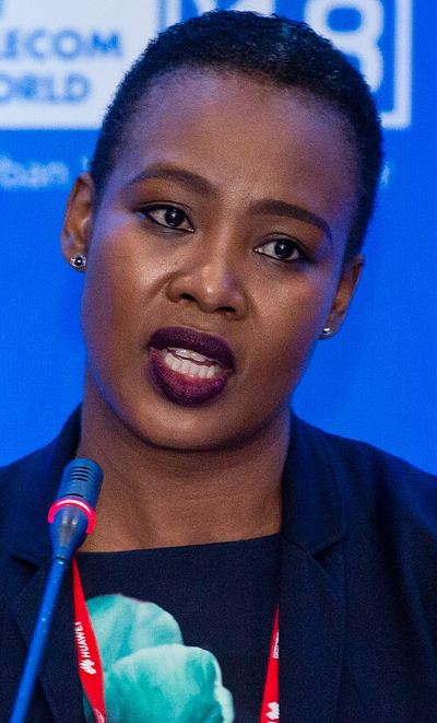 Portrait de Stella Ndabeni-Abrahams