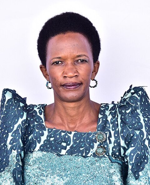 صورة Esther Davina Anyakun