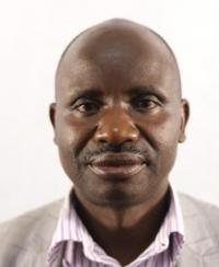 Portrait of Robert Lihefu